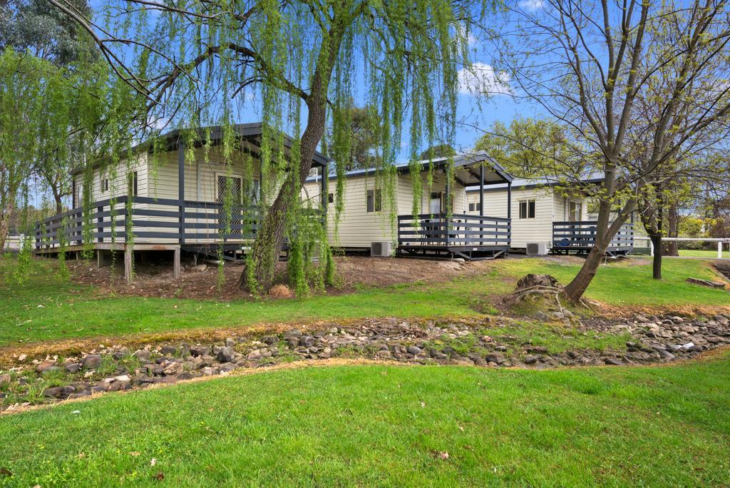 High Country Holiday Park Mansfield Exterior photo